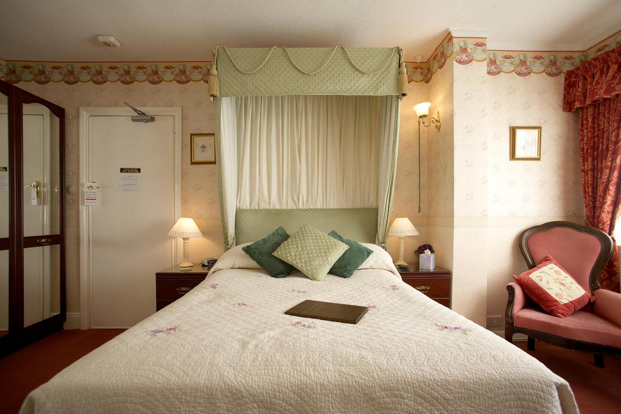 Moonraker House Hotel Stratford-upon-Avon Exterior photo