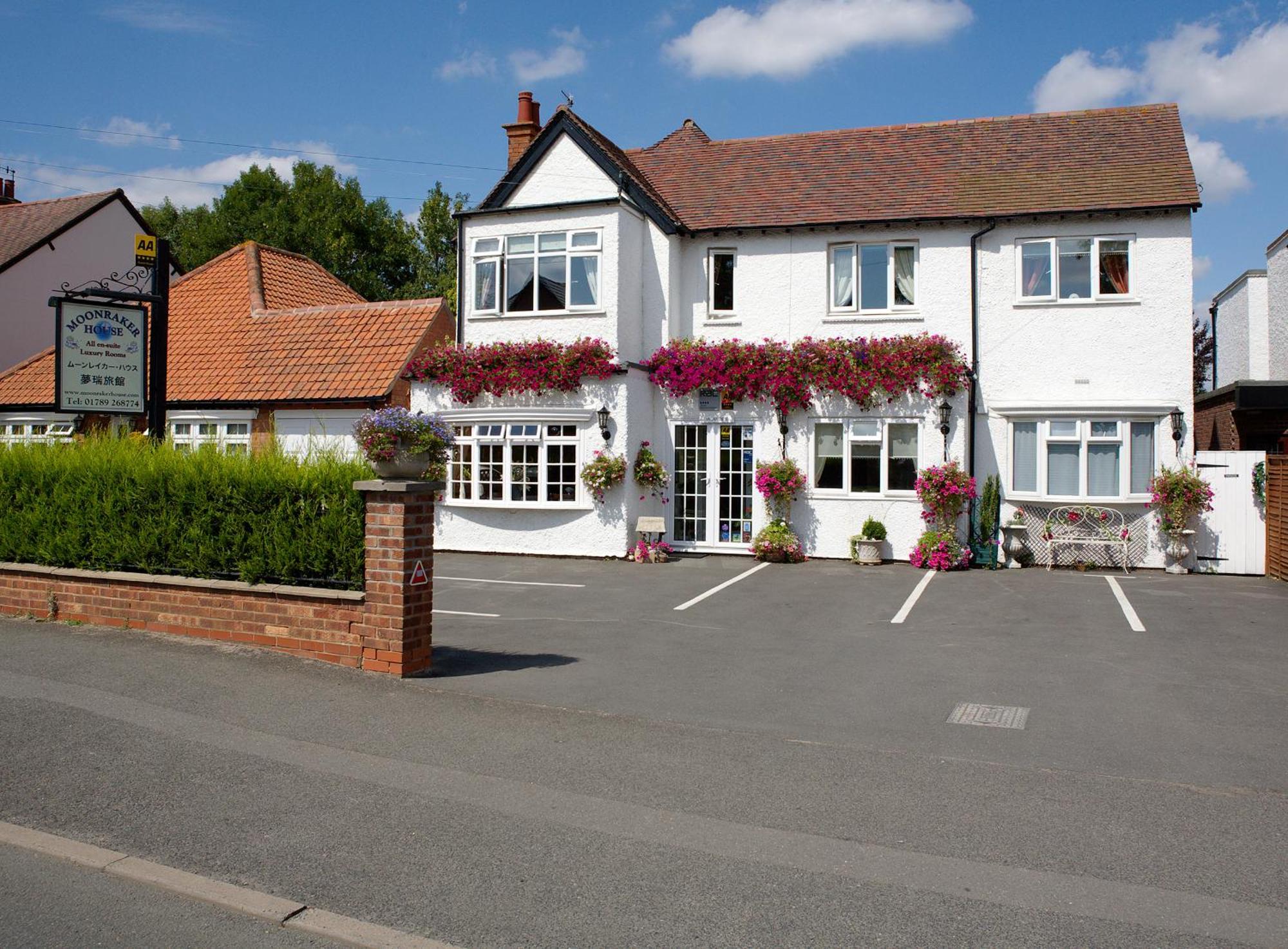 Moonraker House Hotel Stratford-upon-Avon Exterior photo